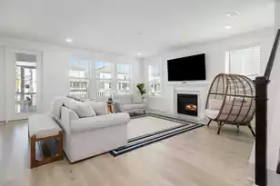 1562 Lakeshore Dr N, Mount Pleasant, SC 29466 - Photo 6