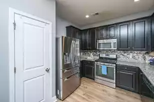 1076 Bennington Dr, Charleston, SC 29492 - Photo 8
