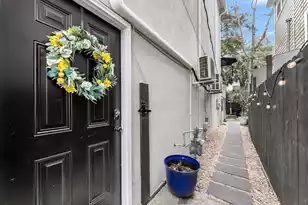 9 1/2 Halsey St, Charleston, SC 29401 - Photo 2