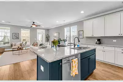 124 Slipper Shell Court, Mount Pleasant, SC 29464 - Photo 8