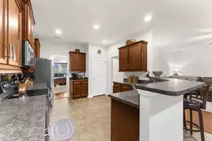 8037 Mckayla Rd, Summerville, SC 29483 - Photo 10