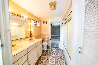 1012 Ashley Avenue E, Folly Beach, SC 29439 - Photo 16