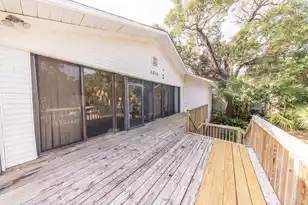 1012 Ashley Ave E, Folly Beach, SC 29439 - Photo 24