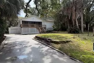 1012 Ashley Ave E, Folly Beach, SC 29439 - Photo 4