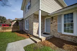 5558 Evelyn Dr, North Charleston, SC 29418 - Photo 2