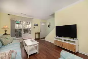 1289 Mathis Ferry Rd, Mount Pleasant, SC 29464 - Photo 4