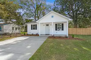 1937 Token St, North Charleston, SC 29405 - Photo 4
