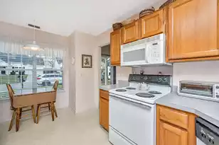 218 Dupont Way, Summerville, SC 29485 - Photo 8