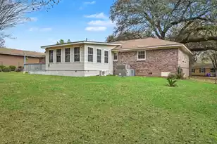 8465 Yorkshire Ln, North Charleston, SC 29406 - Photo 34