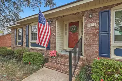 8465 Yorkshire Lane, North Charleston, SC 29406 - Photo 6