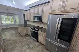 304 Woodland Dr, Summerville, SC 29485 - Photo 4