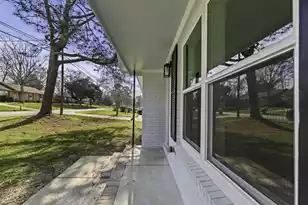 7585 Peppercorn Ln, North Charleston, SC 29420 - Photo 6