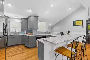 27 Fairway Dunes Ln, Isle Of Palms, SC 29451 - Photo 2