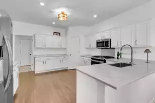 2447 Bergeron Way, Mount Pleasant, SC 29466 - Photo 6