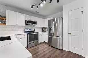 8071 Long Shadow Ln, North Charleston, SC 29406 - Photo 10