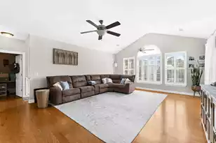 1471 Belcourt Ln, Mount Pleasant, SC 29466 - Photo 4