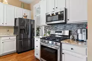 302 Hydrangea St, Summerville, SC 29483 - Photo 18