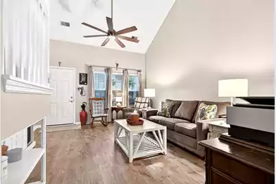 300 Yellow Hawthorn Circle, Summerville, SC 29483 - Photo 8