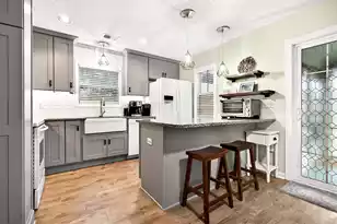 300 Yellow Hawthorn Cir, Summerville, SC 29483 - Photo 14