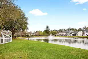 300 Yellow Hawthorn Cir, Summerville, SC 29483 - Photo 4