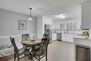 212 Thames Ave, Summerville, SC 29485 - Photo 20