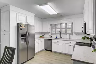 212 Thames Avenue, Summerville, SC 29485 - Photo 14