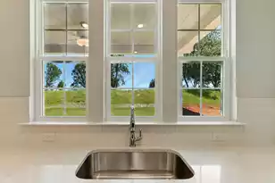 85 Crosswick St, Summerville, SC 29483 - Photo 2