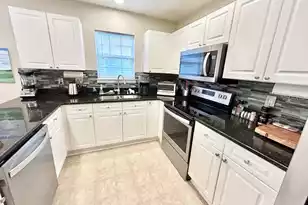 2268 Kings Gate Ln, Mount Pleasant, SC 29466 - Photo 6