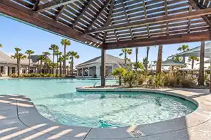 727 Coral Bells Ln, Summerville, SC 29486 - Photo 2