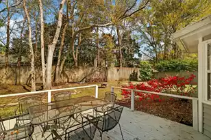 733 Woodland Pointe Pl, Mount Pleasant, SC 29464 - Photo 18