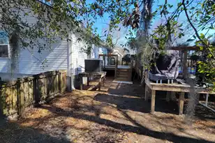 1333 Mapleton Ave, Charleston, SC 29412 - Photo 38