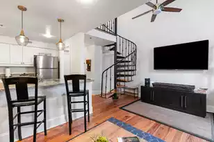 377 King St #203, Charleston, SC 29401 - Photo 4