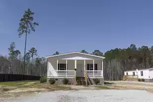101 Feather Dr, Georgetown, SC 29440 - Photo 2