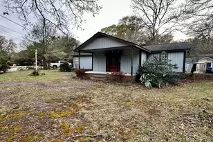 916 Leonard Dr, Johns Island, SC 29455 - Photo 2