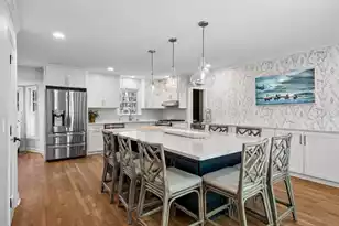 753 Milldenhall Rd, Mount Pleasant, SC 29464 - Photo 4