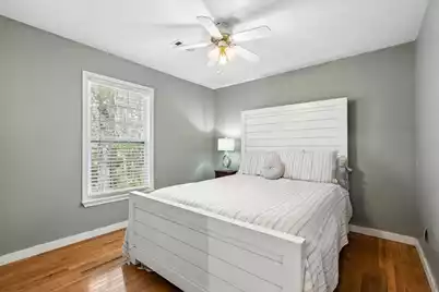 753 Milldenhall Road, Mount Pleasant, SC 29464 - Photo 16