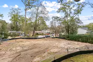 1042 Chambers Ln, Mount Pleasant, SC 29464 - Photo 6