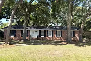 1775 Balfoure Dr, Charleston, SC 29407 - Photo 1