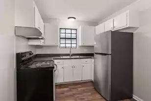 1820 Iris St, North Charleston, SC 29405 - Photo 10