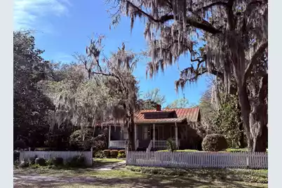 102 Palmetto Street S, Summerville, SC 29483 - Photo 2