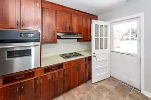 903 Yorktown Dr, Charleston, SC 29412 - Photo 6