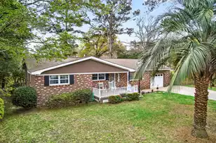 821 Palmetto Street N, Summerville, SC 29483 - Photo 2