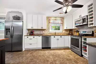 821 Palmetto Street N, Summerville, SC 29483 - Photo 22