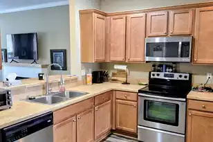 211 Hemingway Cir, Summerville, SC 29483 - Photo 6