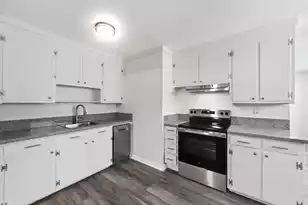 2710 Leola St, North Charleston, SC 29405 - Photo 2