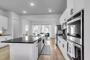 608 Blueway Ave, Summerville, SC 29486 - Photo 14