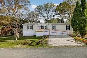 106 Minnie Ct, Moncks Corner, SC 29461 - Photo 2