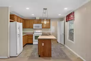 106 Minnie Ct, Moncks Corner, SC 29461 - Photo 16