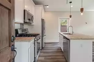 400 Sumter St, Charleston, SC 29403 - Photo 6