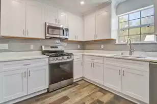1664 Pierpont Ave, Charleston, SC 29414 - Photo 10